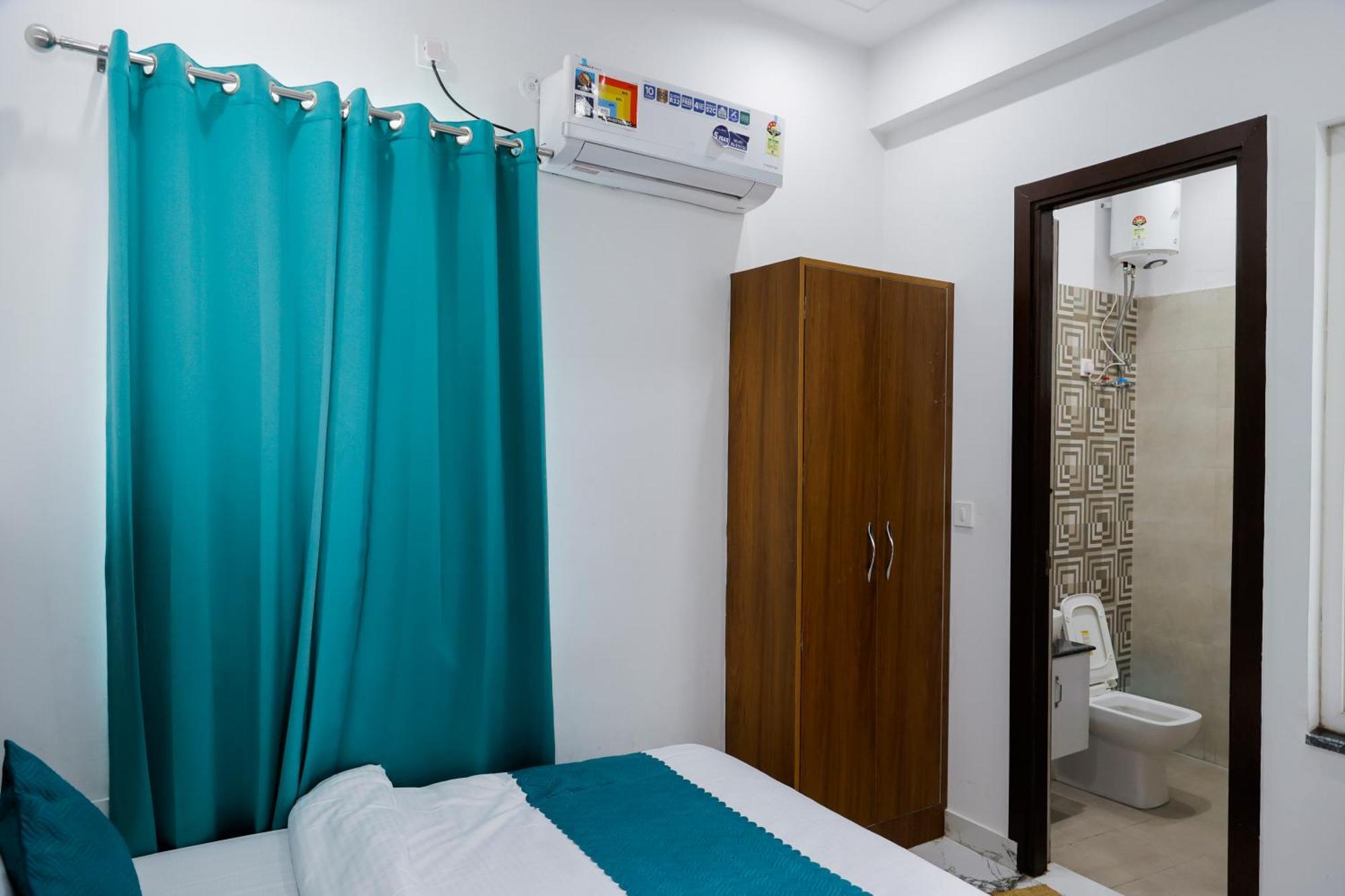Hotel Parth Inn Rishīkesh Exteriör bild